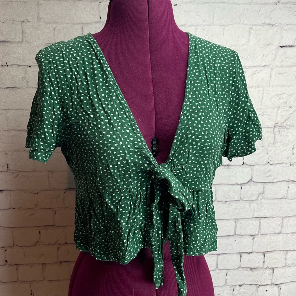 Lottie moss green floral front tie shirt size small